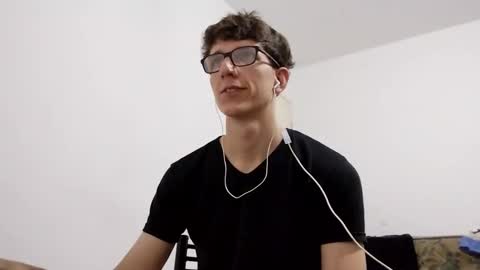 Snapshot of kpo10 chatting on January 3, 2025, 3:49 am Facu online show from January 3, 2025, 3:49 am