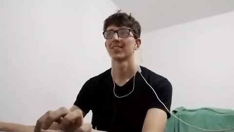 Snapshot of kpo10 chatting on March 2, 2025, 1:16 pm Facu online show from March 2, 2025, 1:16 pm