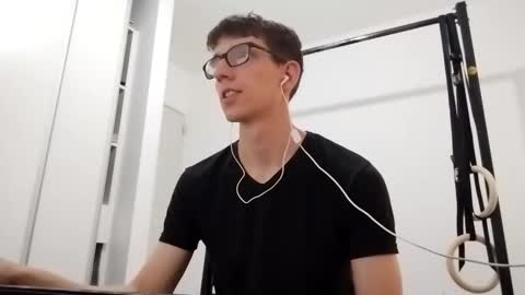 Snapshot of kpo10 chatting on November 22, 2025, 6:40 pm Facu online show from November 22, 2025, 6:40 pm