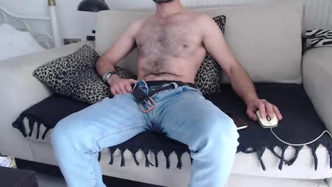 Mert online show from December 8, 2024, 11:14 am