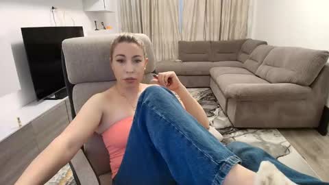 krasimira1krasi online show from December 5, 2025, 2:14 pm