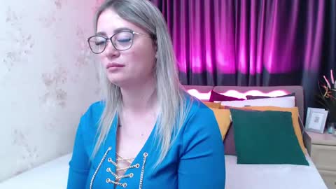 Snapshot of kriiskiss chatting on April 16, 2026, 2:18 pm Kriss online show from April 16, 2026, 2:18 pm