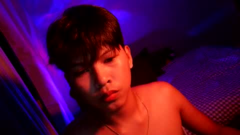 Snapshot of krimpie_xx chatting on June 22, 2026, 12:24 pm krimpie_xx online show from June 22, 2026, 12:24 pm