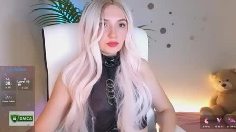 Snapshot of kris_kiskis chatting on December 5, 2025, 8:27 pm Kris kiskis online show from December 5, 2025, 8:27 pm