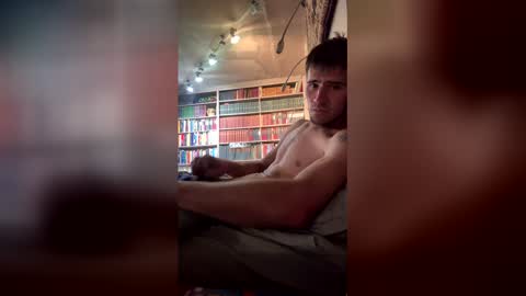 krispyholmes online show from May 6, 2026, 5:51 pm