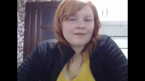 KrisryxONiks online show from May 10, 2026, 5:51 pm