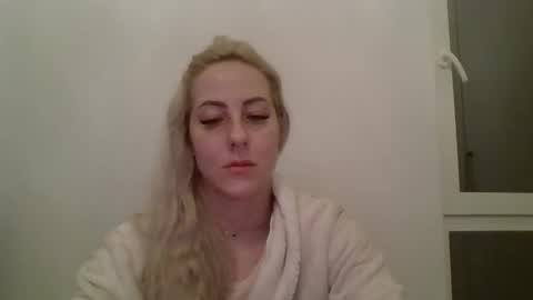 Snapshot of kriss_grace chatting on February 22, 2026, 8:51 pm Grace online show from February 22, 2026, 8:51 pm