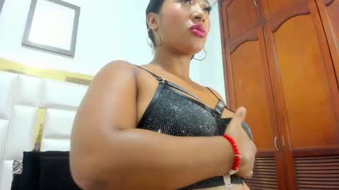 Snapshot of krissbrown_1 chatting on May 12, 2026, 1:30 pm KRISSBROWN 1 online show from May 12, 2026, 1:30 pm