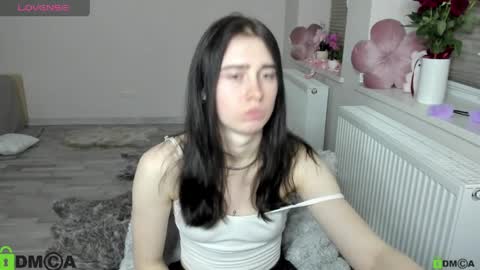 KrissLimada online show from April 7, 2026, 8:42 pm