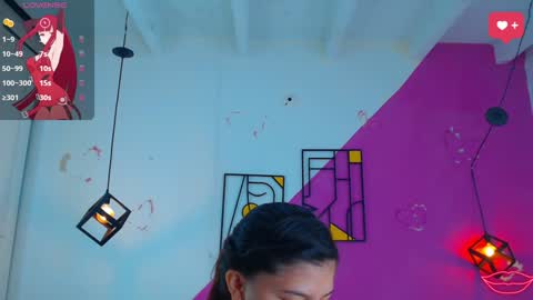 krissone online show from December 17, 2024, 2:22 pm