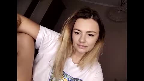 Snapshot of krisssexi chatting on October 14, 2025, 5:30 am KrissSexi online show from October 14, 2025, 5:30 am