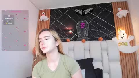 Snapshot of kristal_joi_dl chatting on October 31, 2025, 1:01 pm kristal online show from October 31, 2025, 1:01 pm