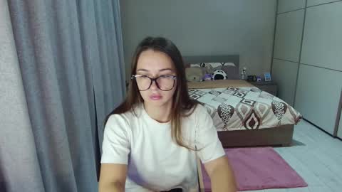 Snapshot of kristall_xxx chatting on September 17, 2025, 6:15 am twitter Annemarye 23 online show from September 17, 2025, 6:15 am