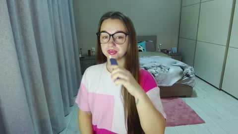 Snapshot of kristall_xxx chatting on October 18, 2025, 4:26 am twitter Annemarye 23 online show from October 18, 2025, 4:26 am