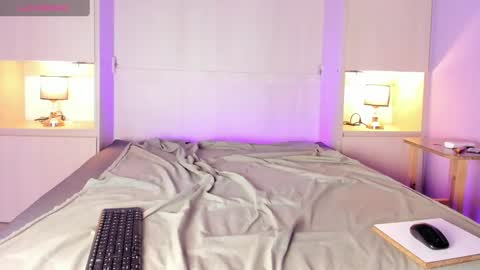 kristelgray online show from March 3, 2025, 6:01 pm