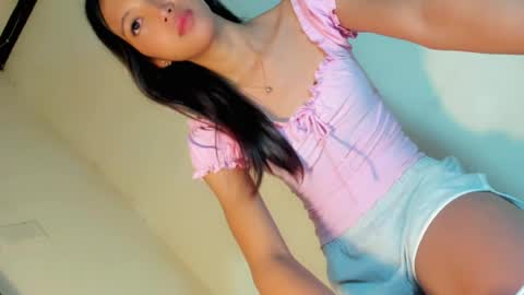 Snapshot of kristell_doll chatting on July 26, 2026, 2:31 am Kristel online show from July 26, 2026, 2:31 am