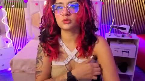 kristen_tay online show from March 19, 2026, 3:32 am