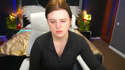 Snapshot of kristifoxy chatting on April 26, 2026, 5:05 am kristifoxy online show from April 26, 2026, 5:05 am