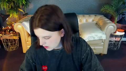 Snapshot of kristifoxy chatting on May 11, 2026, 6:49 pm kristifoxy online show from May 11, 2026, 6:49 pm