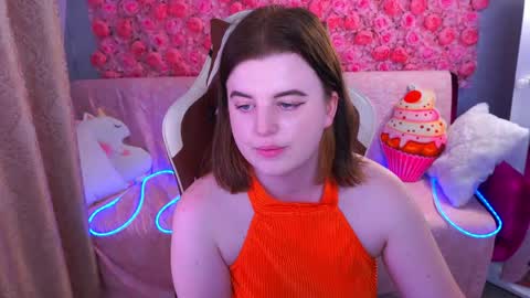 Snapshot of kristifoxy chatting on May 17, 2026, 1:40 pm kristifoxy online show from May 17, 2026, 1:40 pm