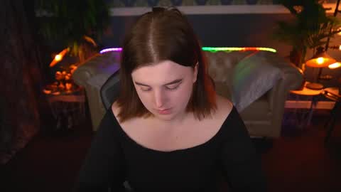 Snapshot of kristifoxy chatting on May 23, 2026, 12:20 pm kristifoxy online show from May 23, 2026, 12:20 pm