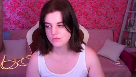 Snapshot of kristifoxy chatting on June 10, 2026, 5:28 am kristifoxy online show from June 10, 2026, 5:28 am
