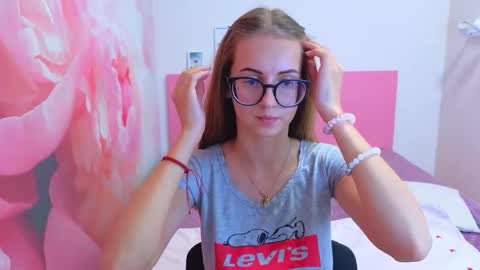 Snapshot of kristina_adel chatting on November 14, 2025, 8:46 am Kristina Adel online show from November 14, 2025, 8:46 am