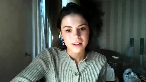 kristinalamour96 online show from October 23, 2025, 1:21 pm