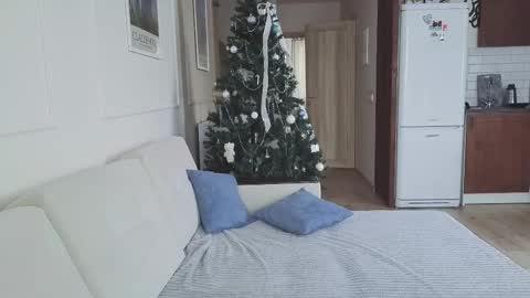 Kristi online show from December 15, 2025, 5:23 am