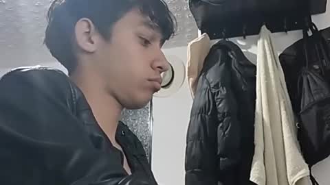 kristof1020 online show from November 2, 2025, 10:56 pm