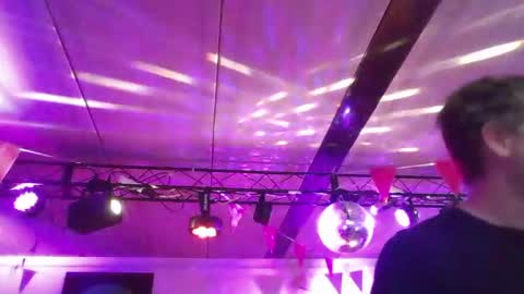 kristof8504 online show from March 10, 2025, 8:04 am