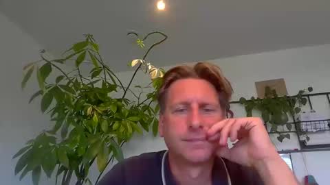 kristof8504 online show from September 10, 2025, 8:25 am