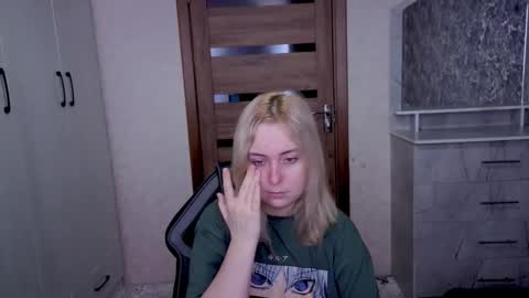 Kristy online show from March 26, 2026, 3:12 am