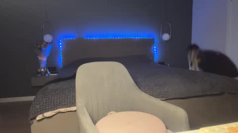 Snapshot of kristy_saint chatting on December 2, 2025, 5:02 am Kristi online show from December 2, 2025, 5:02 am