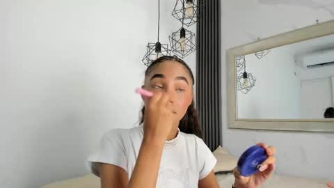 Snapshot of kristyl_paez chatting on April 10, 2026, 8:13 pm Cristina online show from April 10, 2026, 8:13 pm