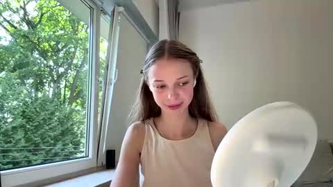 Snapshot of kristywoehrle chatting on August 4, 2026, 1:03 pm Kaya online show from August 4, 2026, 1:03 pm