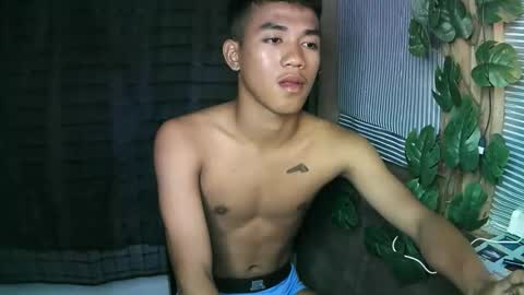 Snapshot of kritthanarkorn chatting on October 18, 2025, 7:03 pm kritthanarkorn online show from October 18, 2025, 7:03 pm