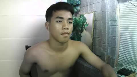 kritthanarkorn online show from November 14, 2025, 1:43 pm