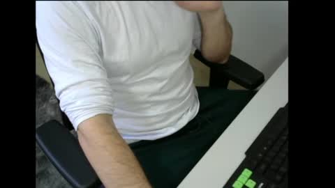 Snapshot of krocr_iras chatting on December 15, 2024, 1:22 pm Lucas Edu online show from December 15, 2024, 1:22 pm