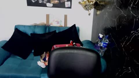 kronikafuckass online show from February 3, 2026, 12:32 pm