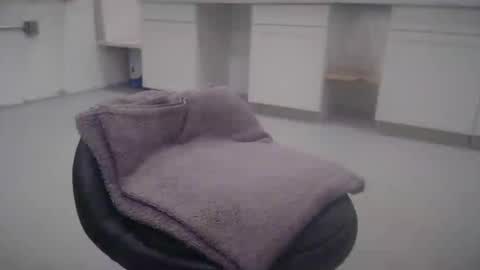 Snapshot of kronur chatting on June 22, 2026, 10:23 am kronur online show from June 22, 2026, 10:23 am