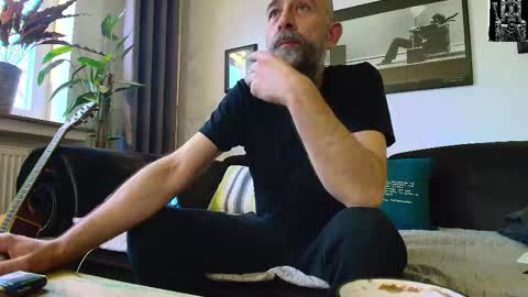 Snapshot of krummersaebel chatting on February 25, 2025, 4:31 pm krummersaebel online show from February 25, 2025, 4:31 pm