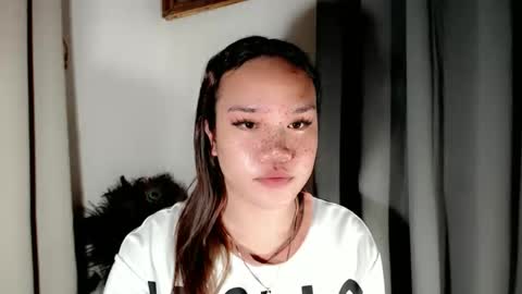 Snapshot of kryplialoveyou chatting on March 4, 2026, 9:48 am kryplialoveyou online show from March 4, 2026, 9:48 am