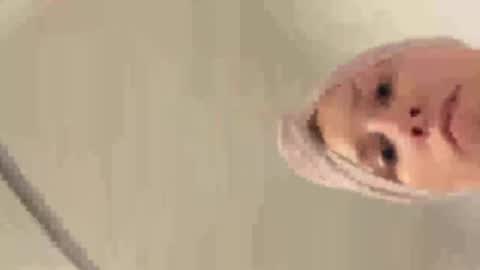 Snapshot of kryptiq0ne chatting on December 17, 2024, 10:43 pm Kryptiq online show from December 17, 2024, 10:43 pm