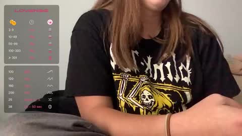 Snapshot of kryptiq0ne chatting on December 18, 2024, 6:57 pm Kryptiq online show from December 18, 2024, 6:57 pm