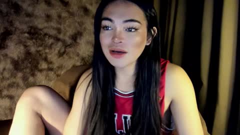 krystal_angel online show from March 4, 2025, 5:11 am