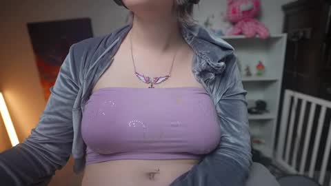 Snapshot of krystalsyxx chatting on February 11, 2025, 2:35 am Krystal Syx online show from February 11, 2025, 2:35 am