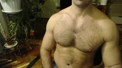 Snapshot of ksanderua chatting on January 27, 2025, 6:31 pm ksanderua online show from January 27, 2025, 6:31 pm