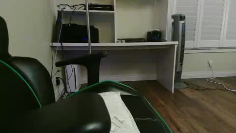 Kevin online show from December 2, 2025, 7:47 am