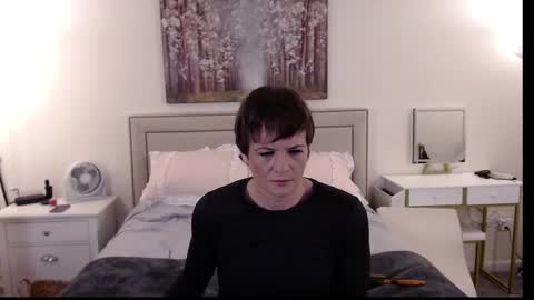 Cait online show from November 3, 2025, 1:08 am